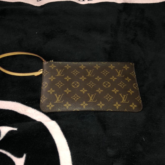 Louis Vuitton Handbags - Louis Vuitton Wrislet